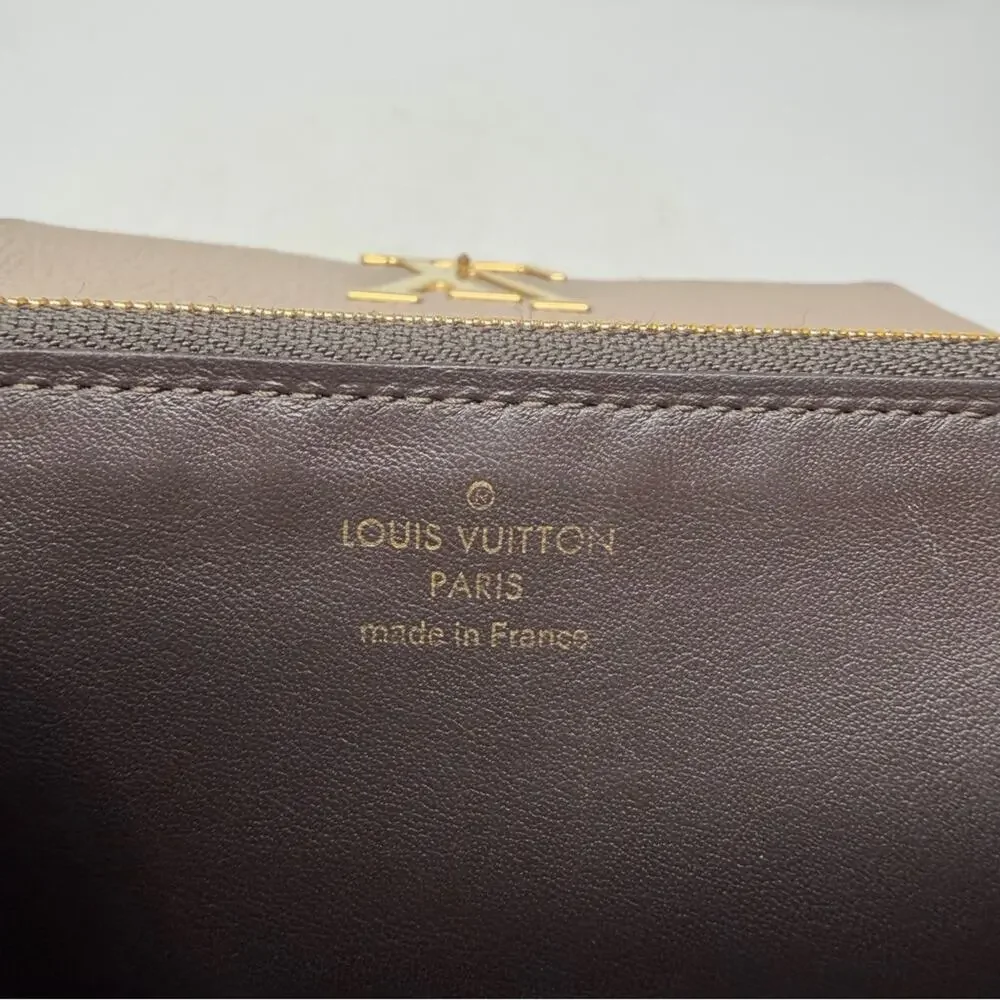 Louis Vuitton Capucines Taurillon Leather Wallet Beige Gold LV Womens